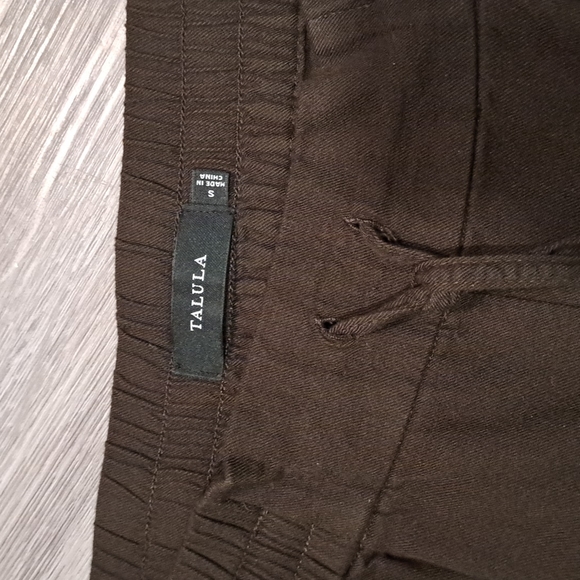 Aritzia Talula Dark Olive Green Rayon Joggers - Picture 3 of 4